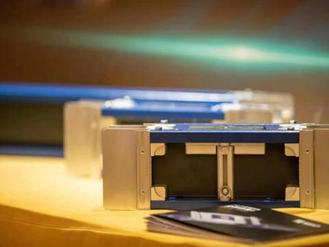 新葡的京集团350vip8888电气Pro B母线正式宣布：母线 被重新界说