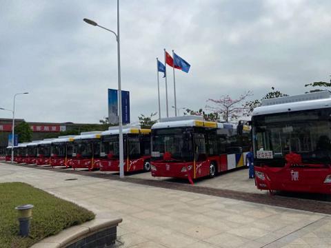 新葡的京集团350vip8888电气双源无轨电车车载电源DCDC在广州电车公司投运